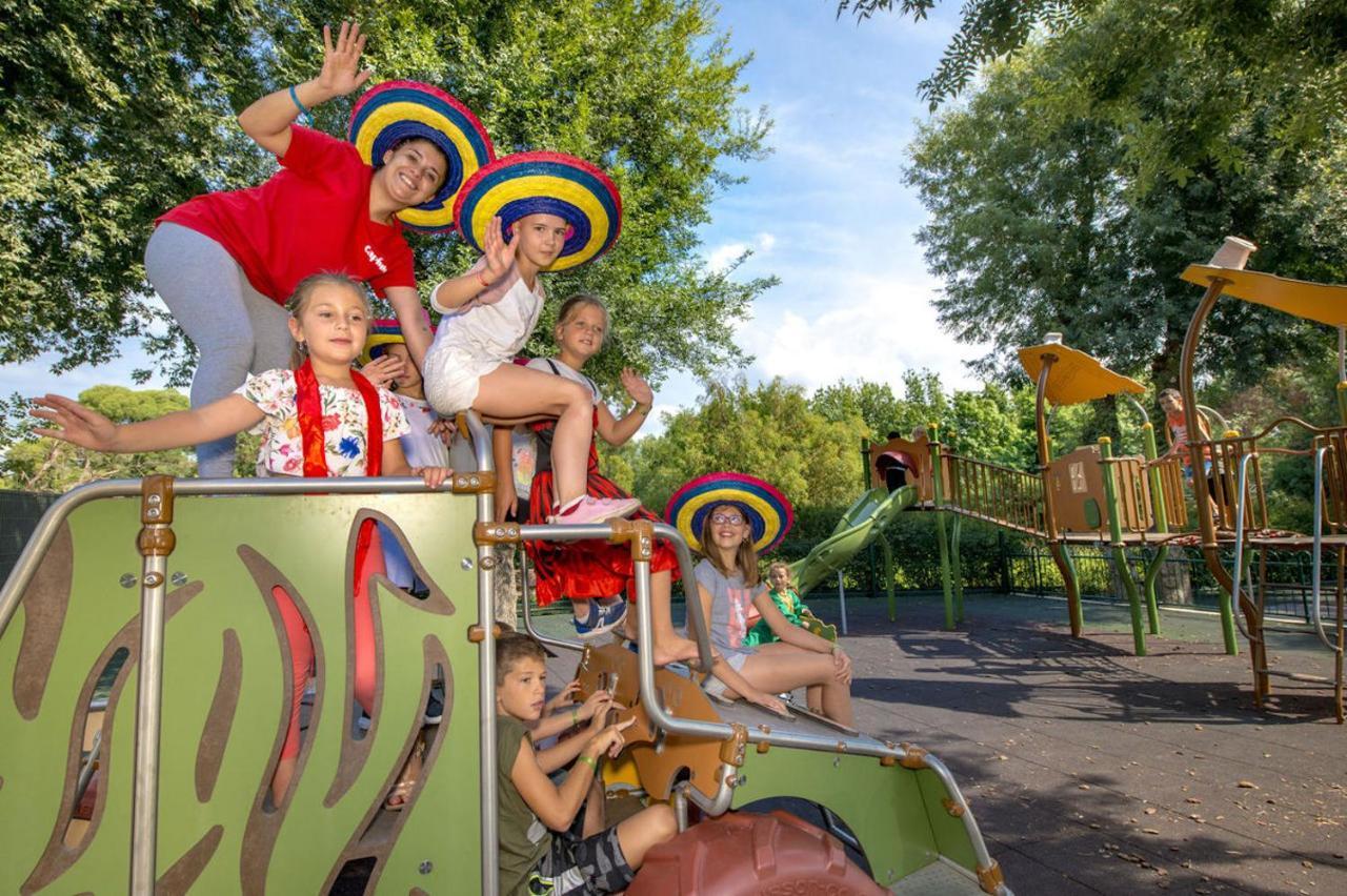 Bungalow Vacances - Riviera Vacances Camping